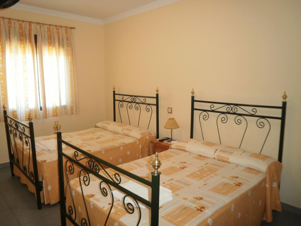 Hostal Miraflor De Las Cadenas Cuacos De Yuste Εξωτερικό φωτογραφία